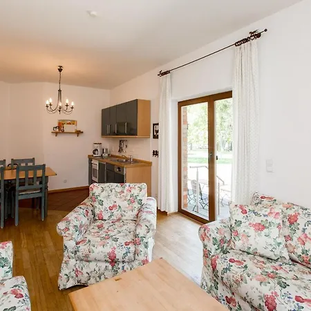 Apartment Gaestehaus Baerenhof Barkhagen