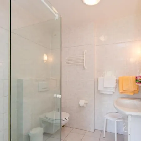 Lejlighed Gaestehaus Baerenhof